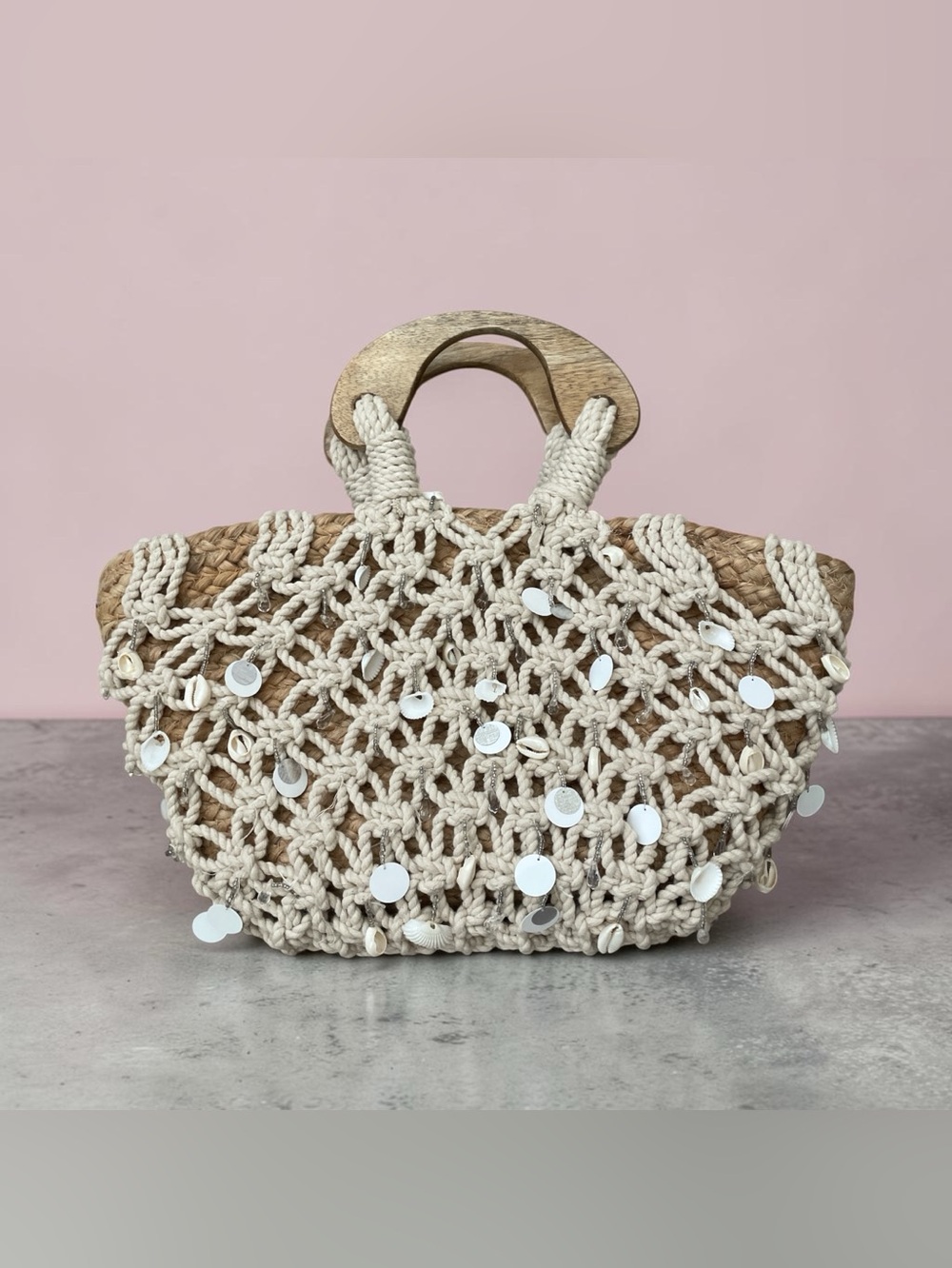 Handmade Straw Woven Tote Bag Wooden Handle Shell Detail Boho Beach Bag India